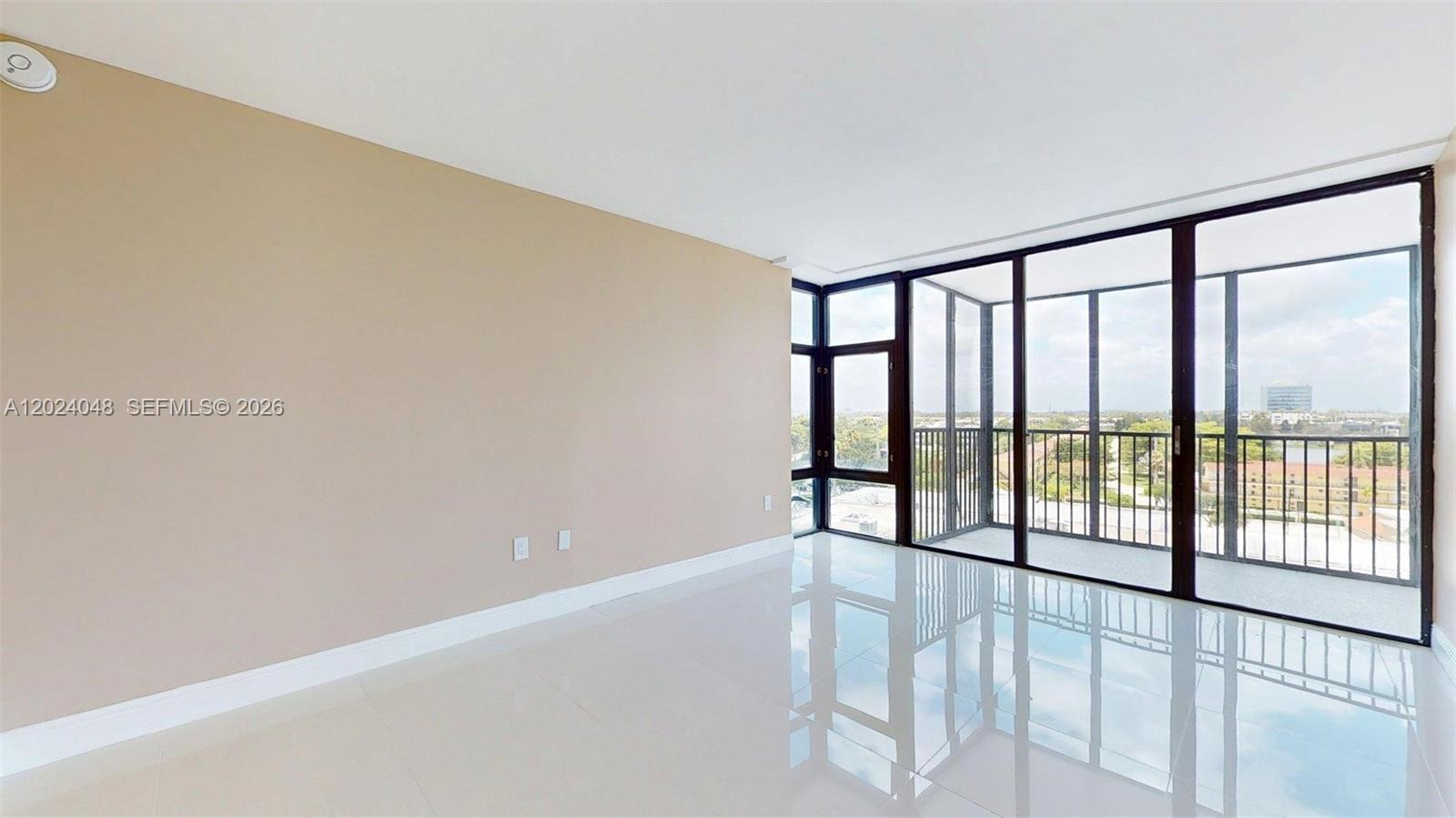 BONAVIDA CONDO - Residential