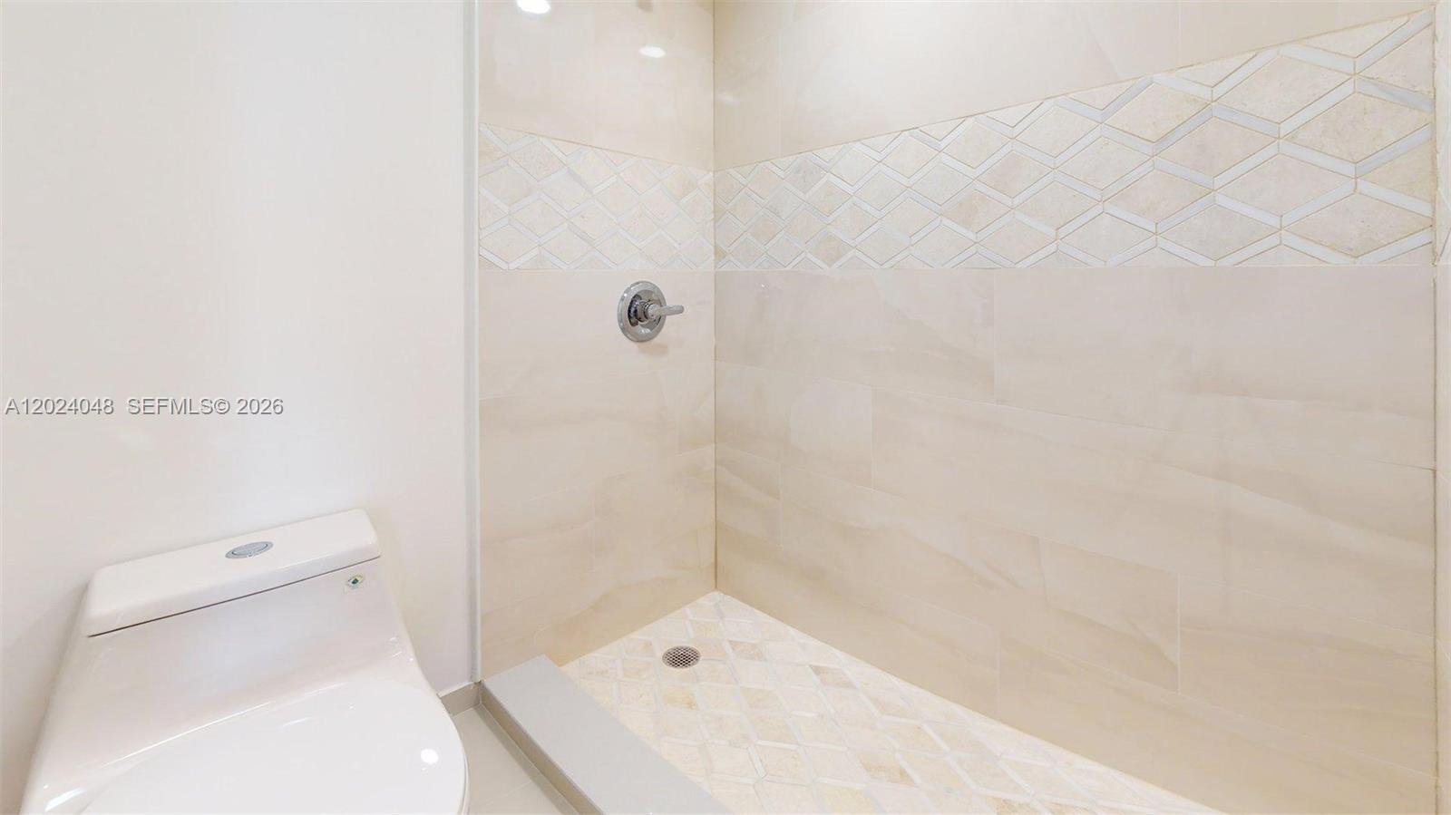 BONAVIDA CONDO - Residential