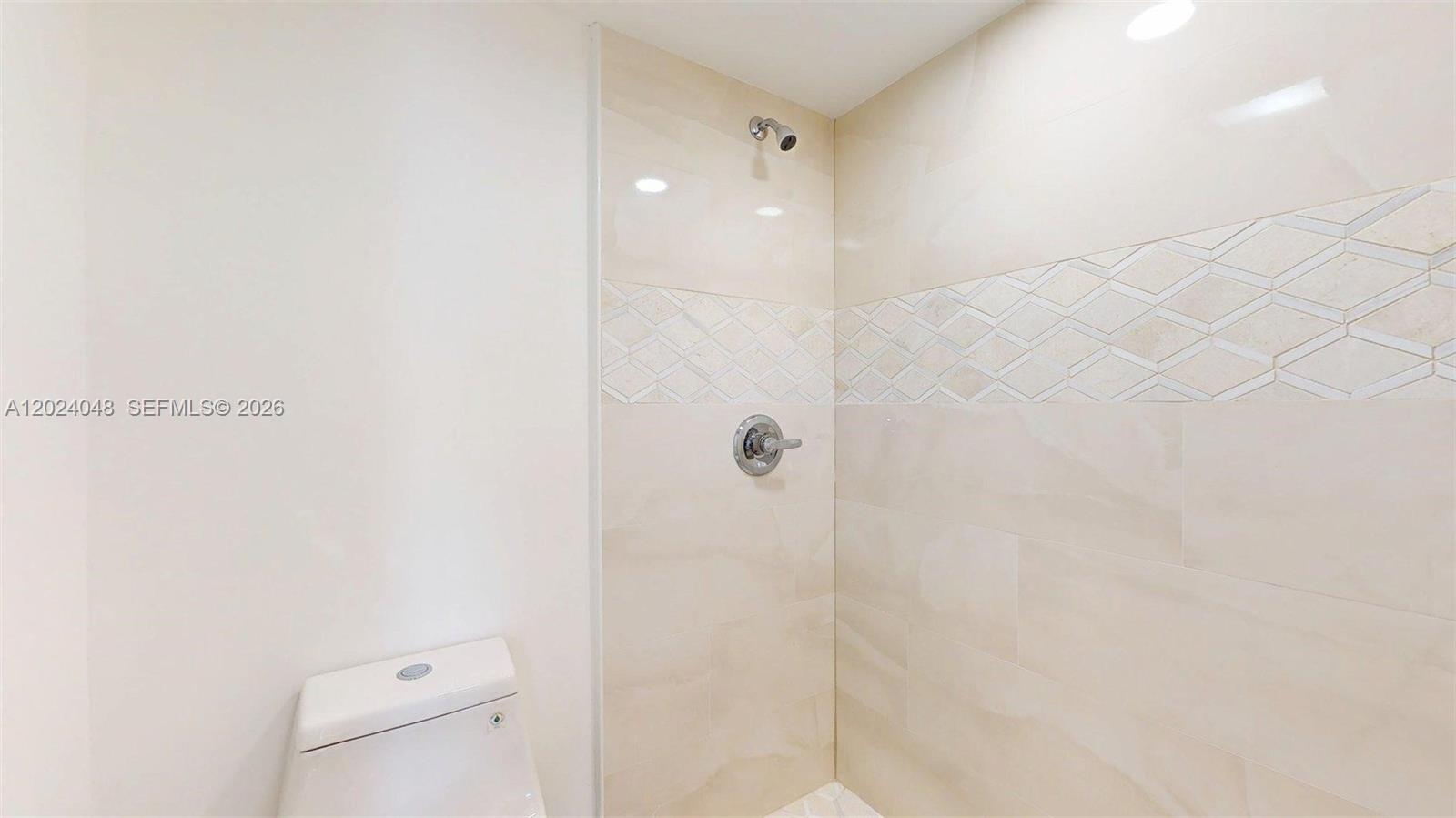 BONAVIDA CONDO - Residential