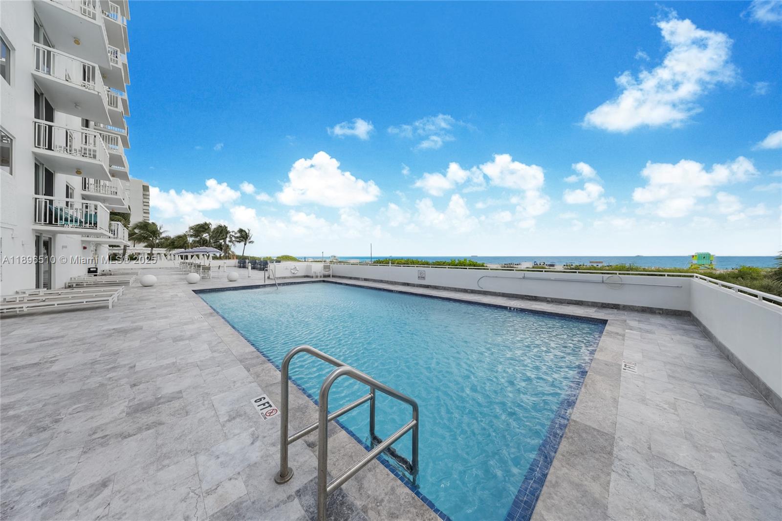 THE PRESIDENTIAL CONDO - Residential
