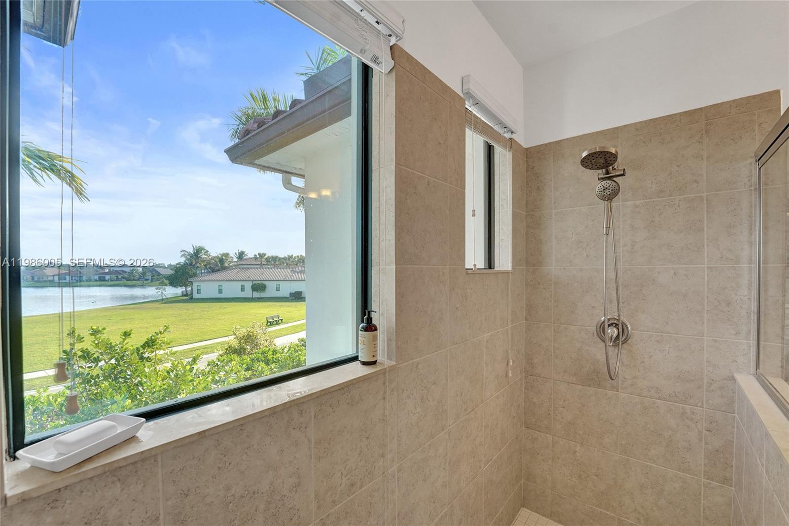 PEMBROKE LAKES SOUTH - Residential