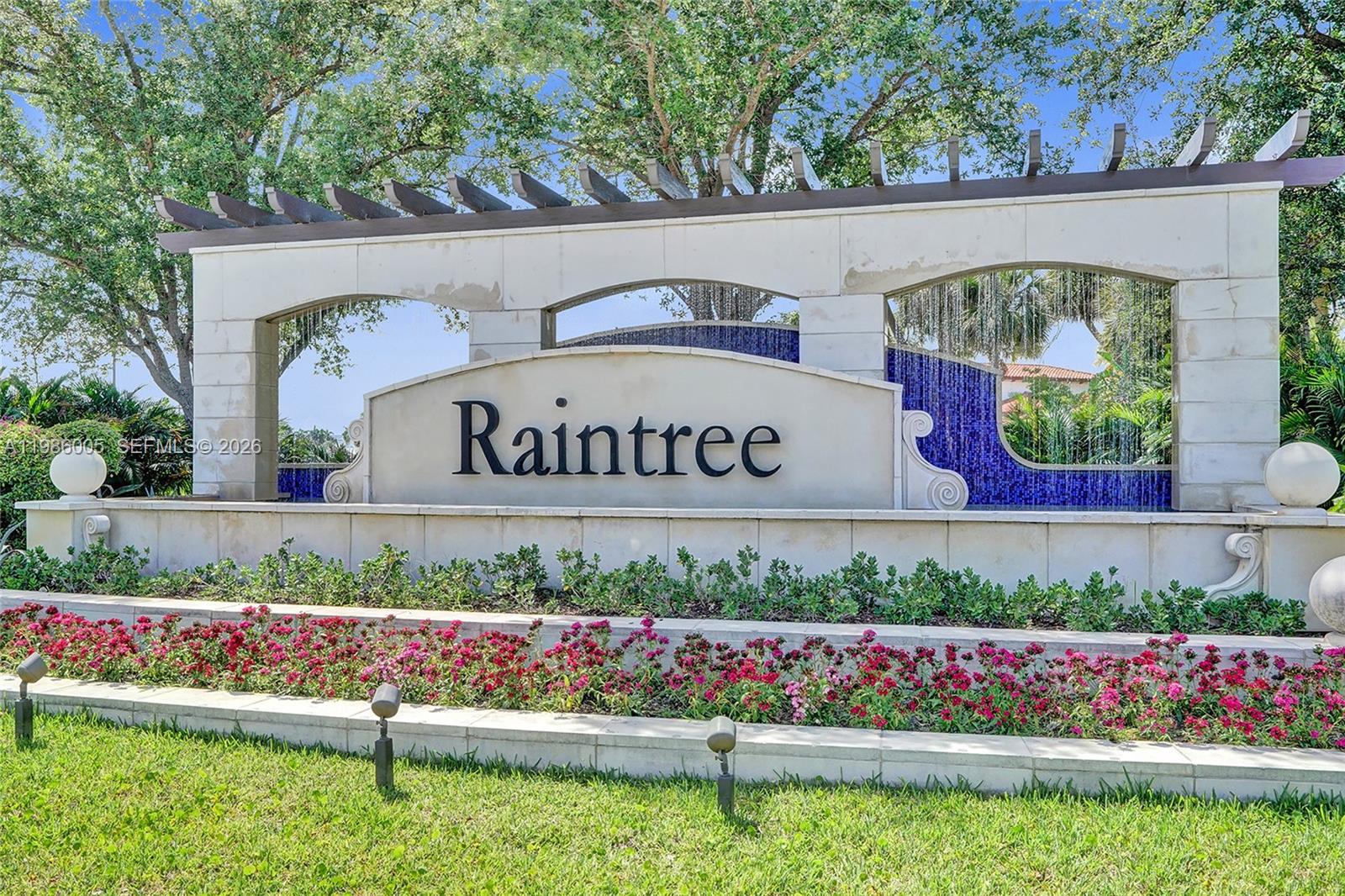 PEMBROKE LAKES SOUTH - Residential