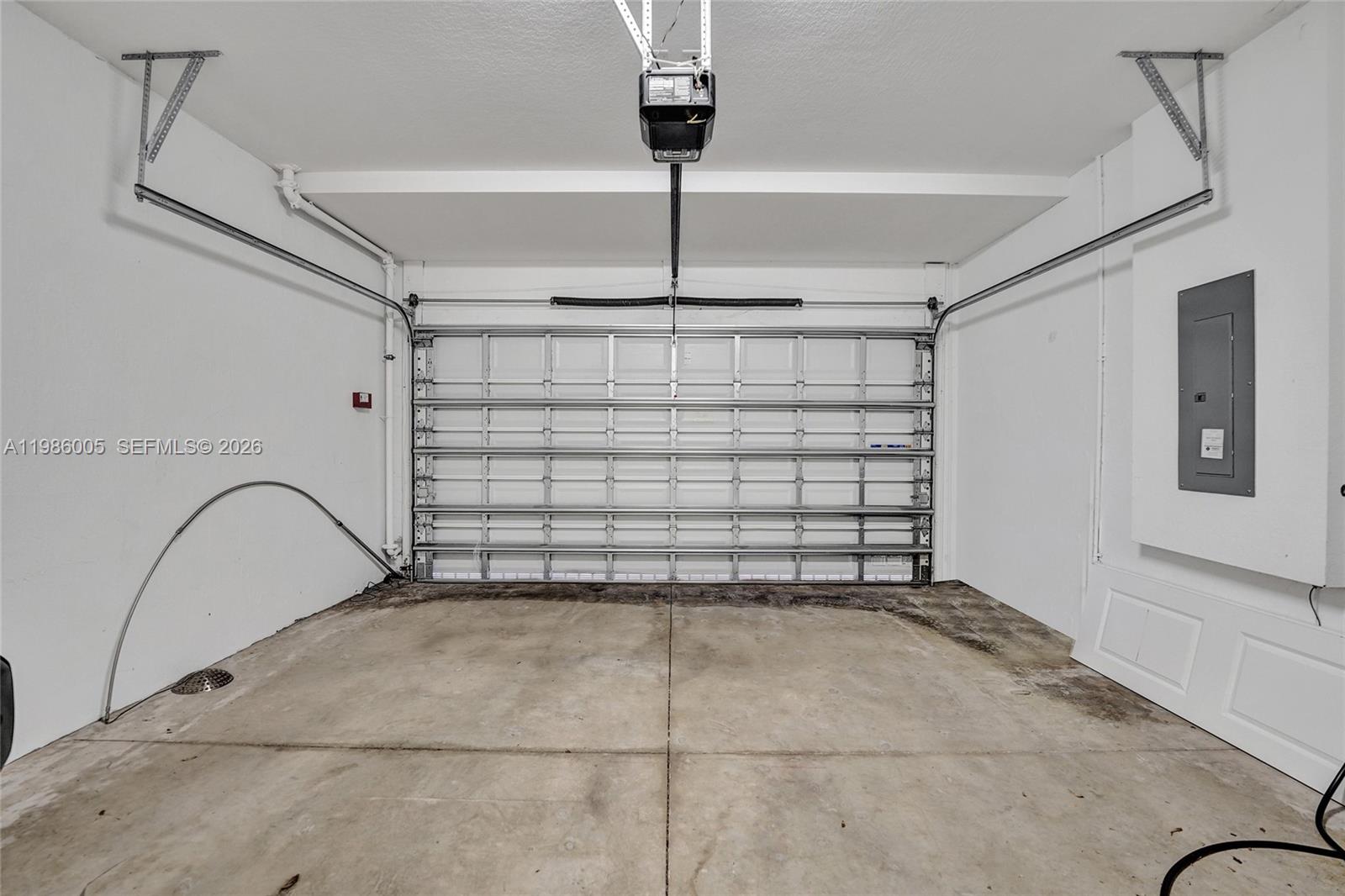 PEMBROKE LAKES SOUTH - Residential