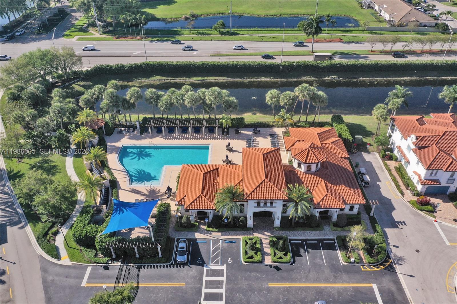 PEMBROKE LAKES SOUTH - Residential