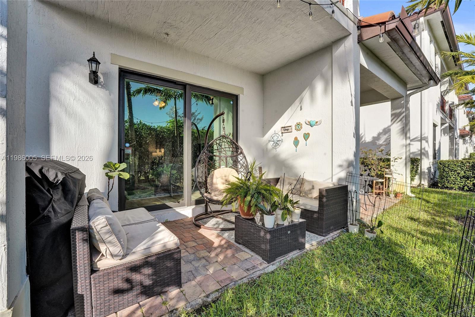 PEMBROKE LAKES SOUTH - Residential