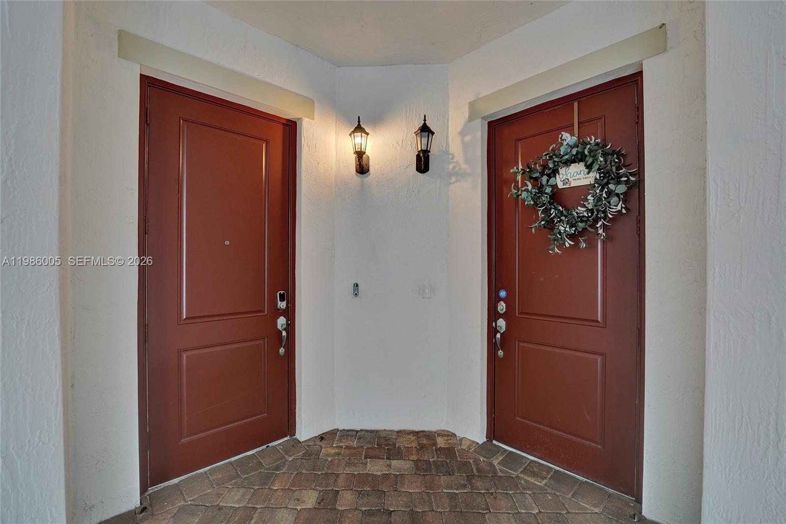 PEMBROKE LAKES SOUTH - Residential