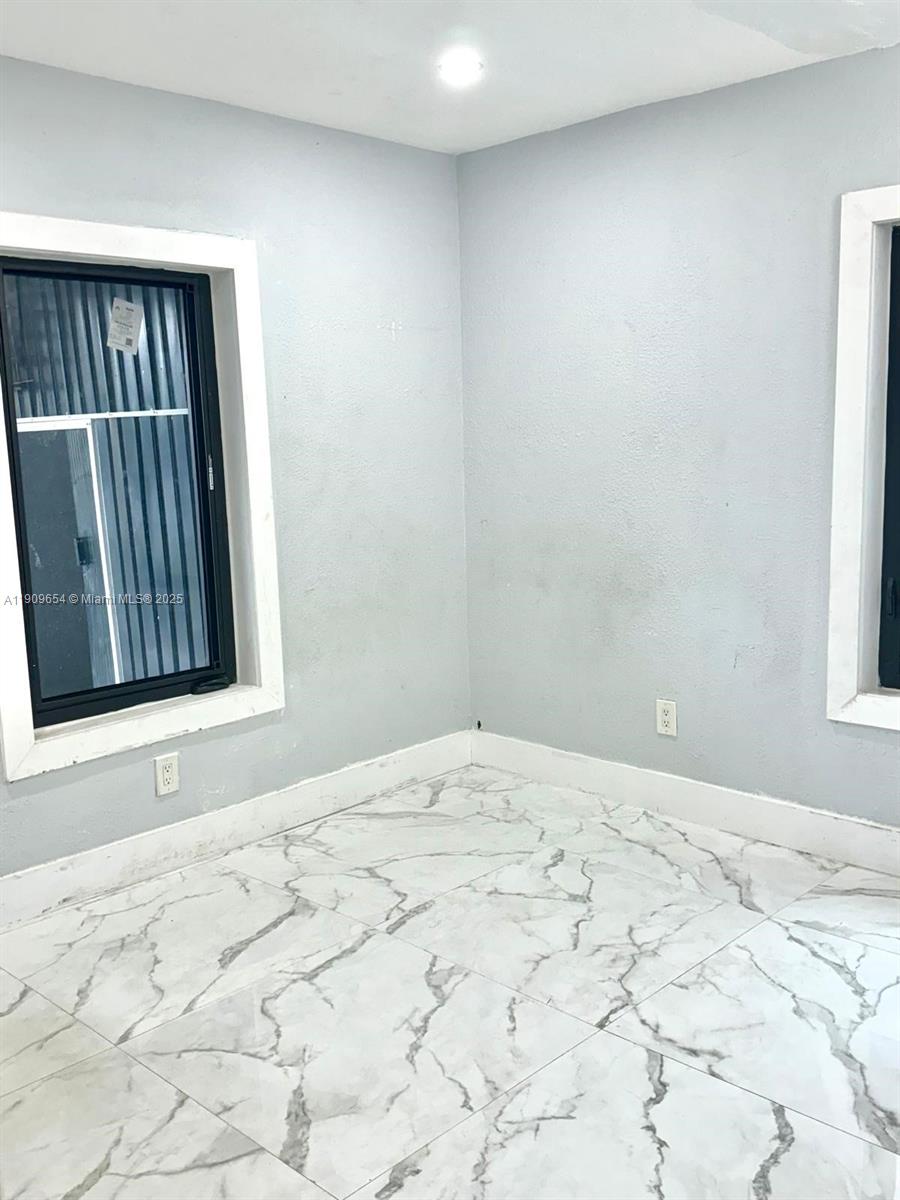 WINONA PARK 1ST ADDN - Residential Lease