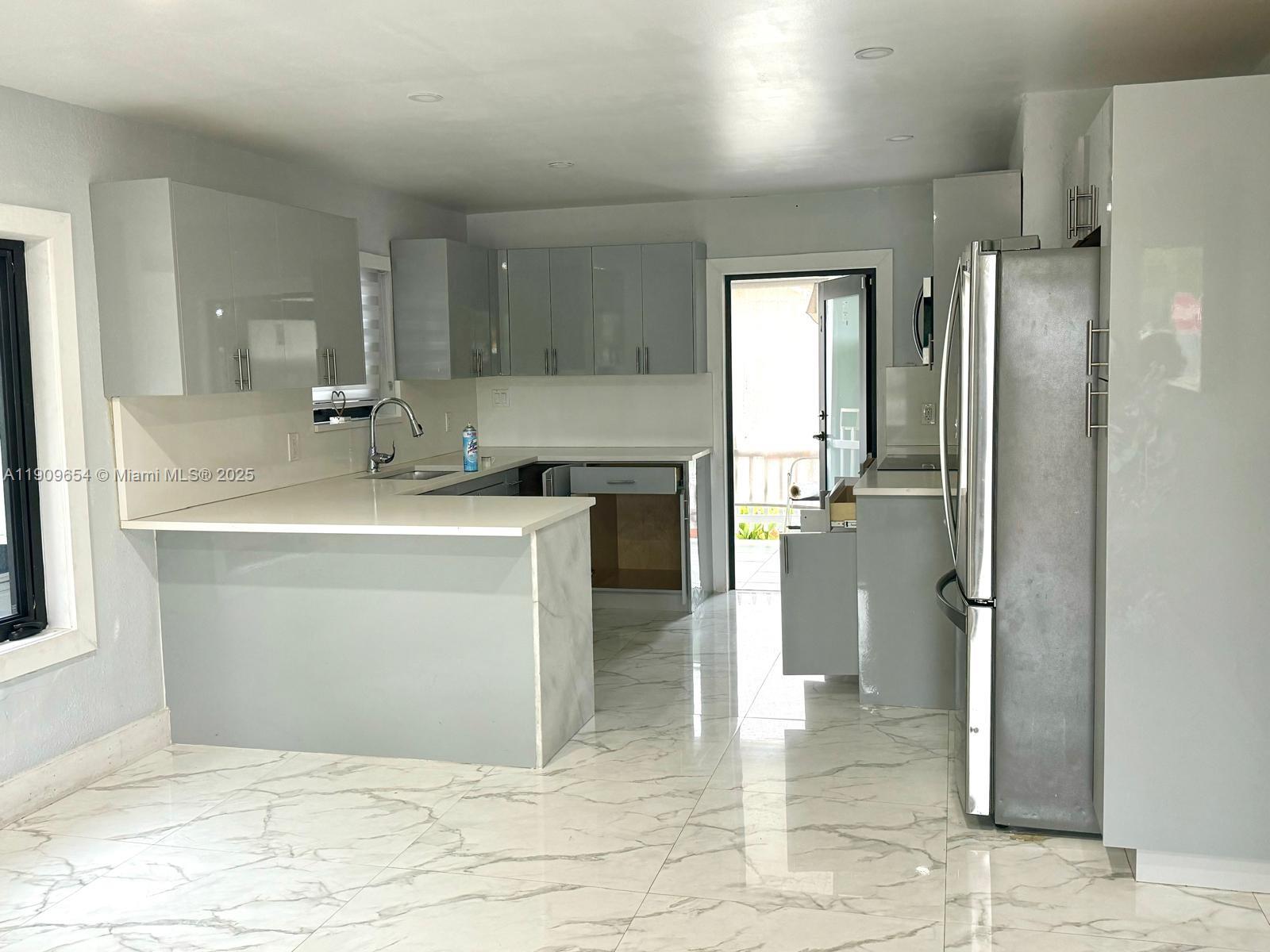 WINONA PARK 1ST ADDN - Residential Lease