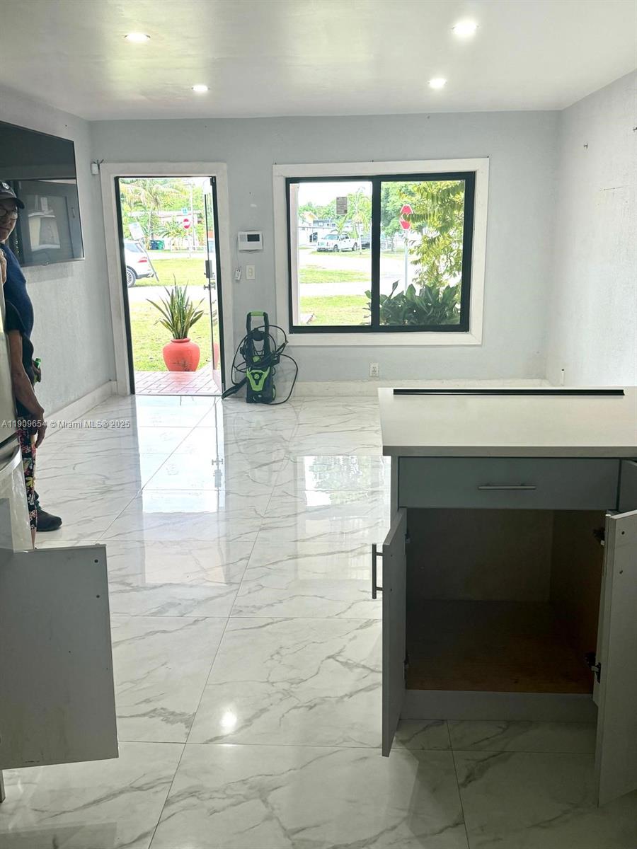 WINONA PARK 1ST ADDN - Residential Lease