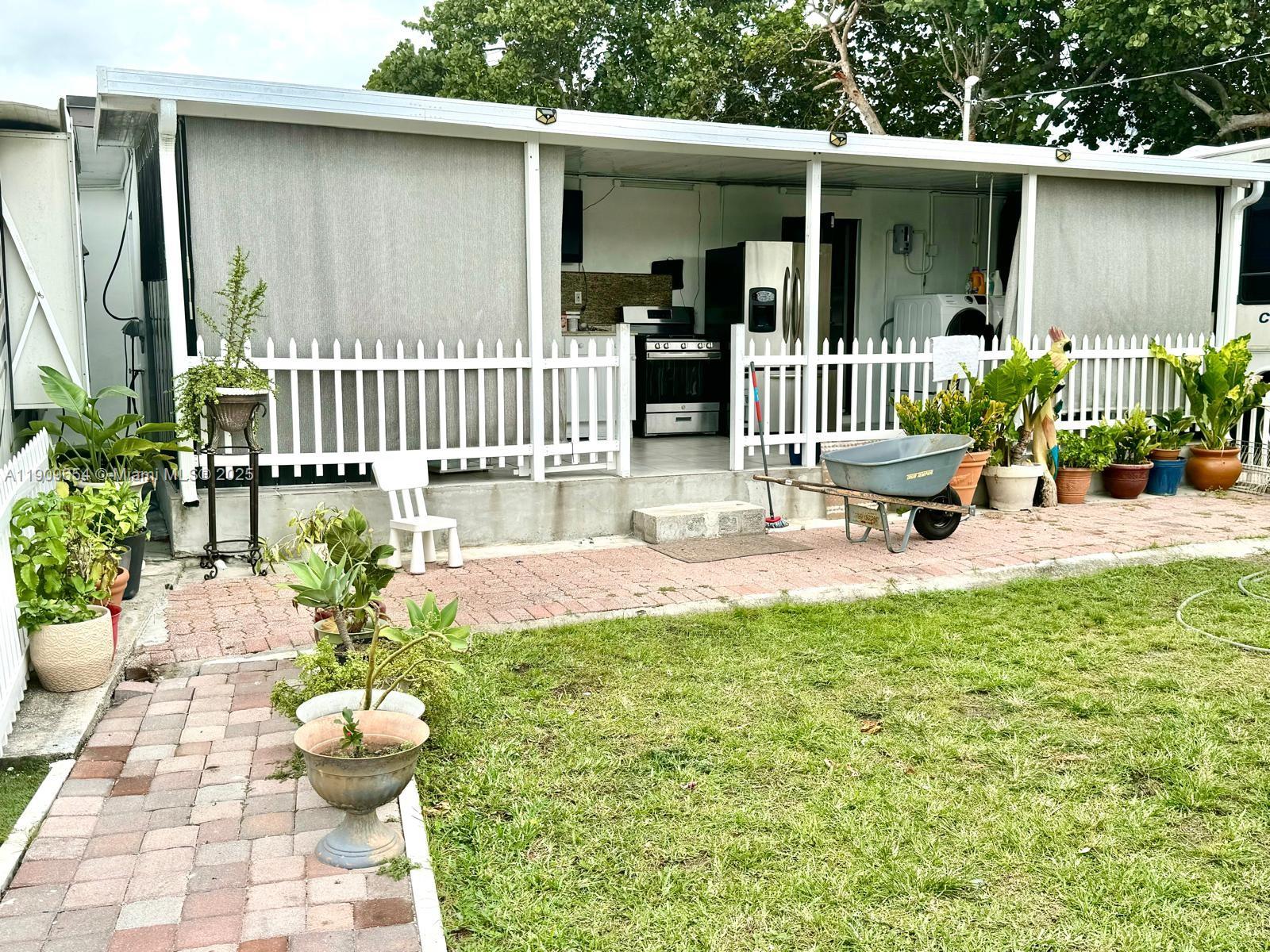 WINONA PARK 1ST ADDN - Residential Lease