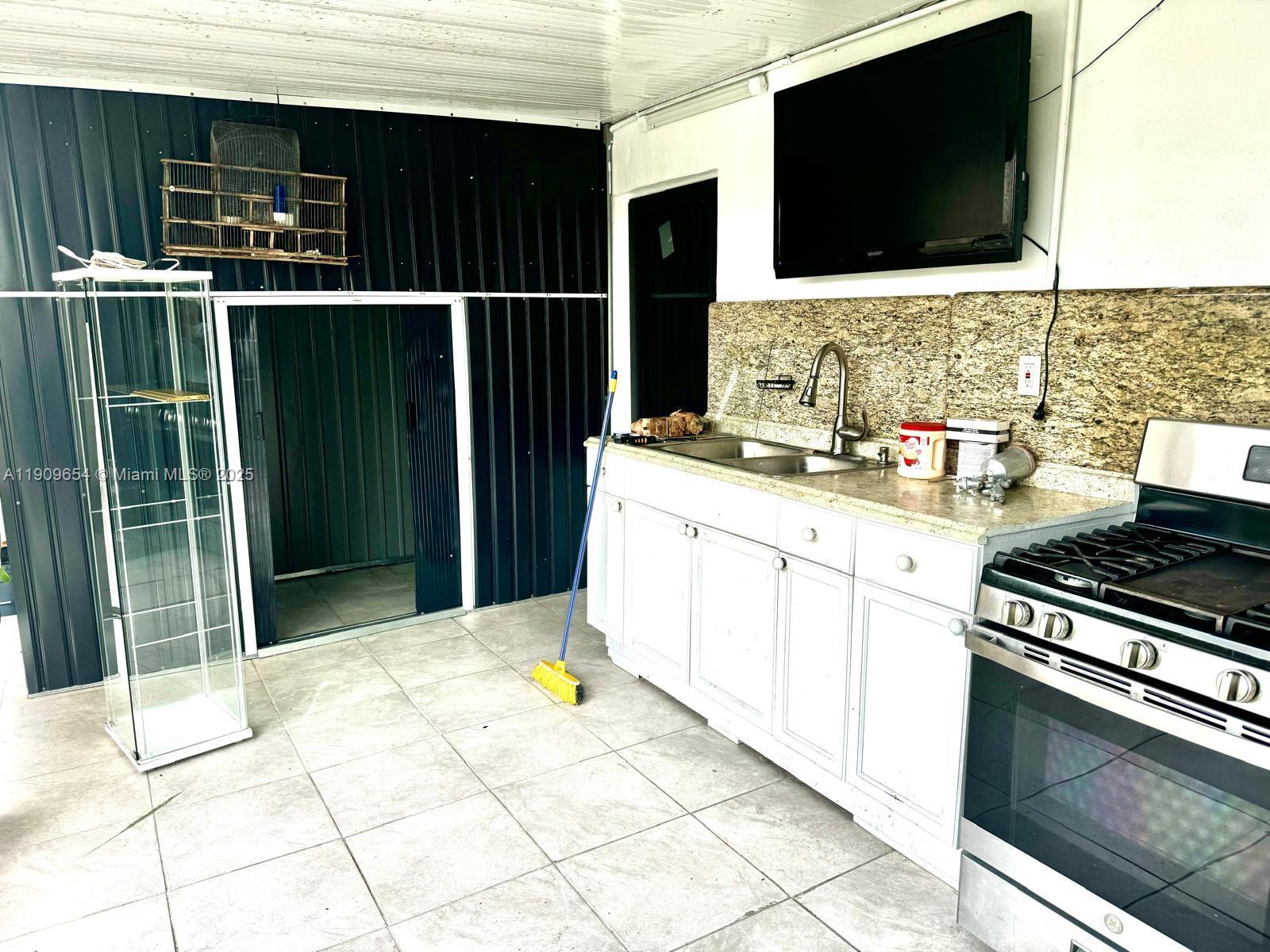 WINONA PARK 1ST ADDN - Residential Lease