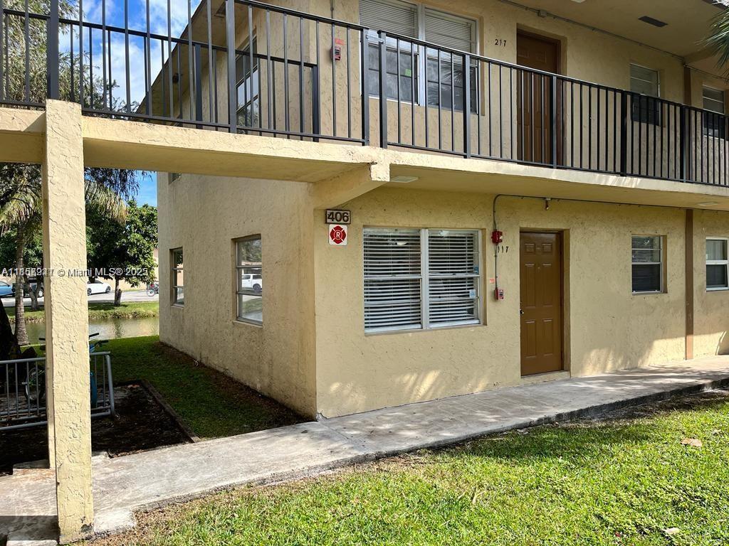 LOCATION , LOCATION, LOCATION !! VERY WELL LOCATED beautiful condo, completely remodeled on the first floor, ALL AGES ARE WELCOME , laundry facilities, YOU MUST SEE IT!!