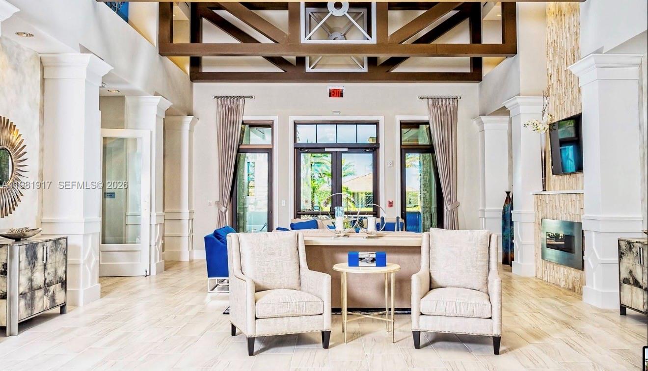 PARKLAND ROYALE - Residential