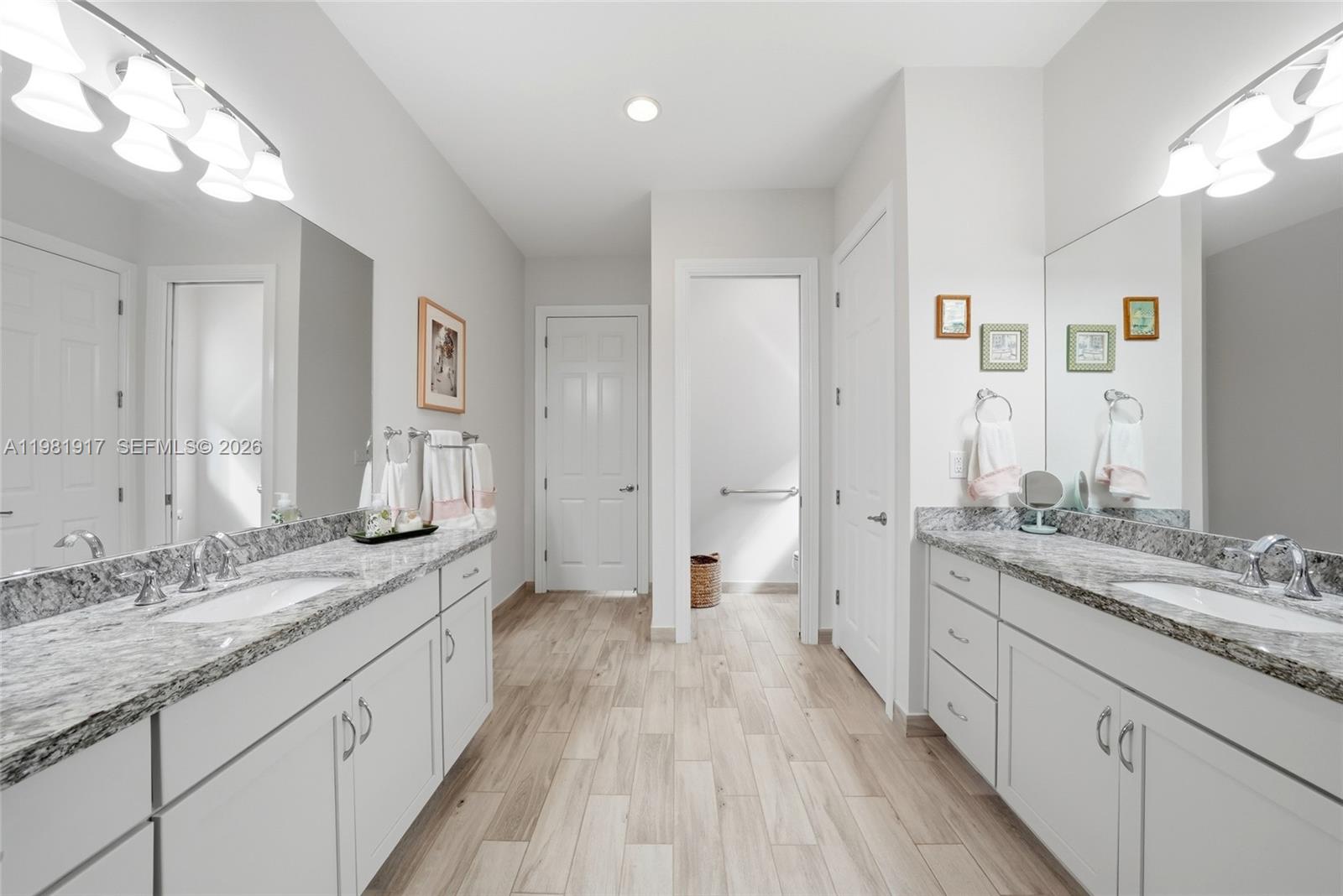 PARKLAND ROYALE - Residential