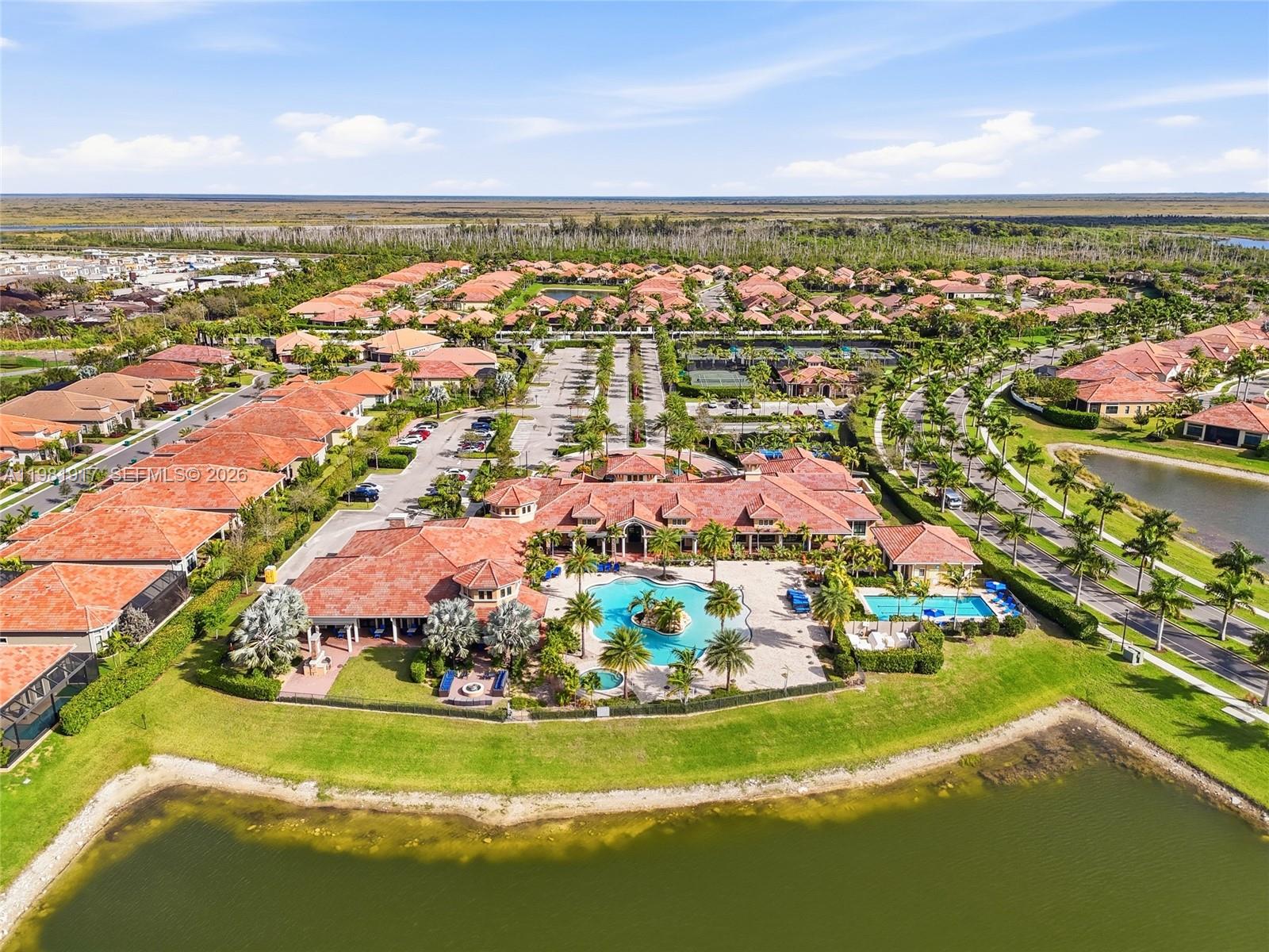 PARKLAND ROYALE - Residential