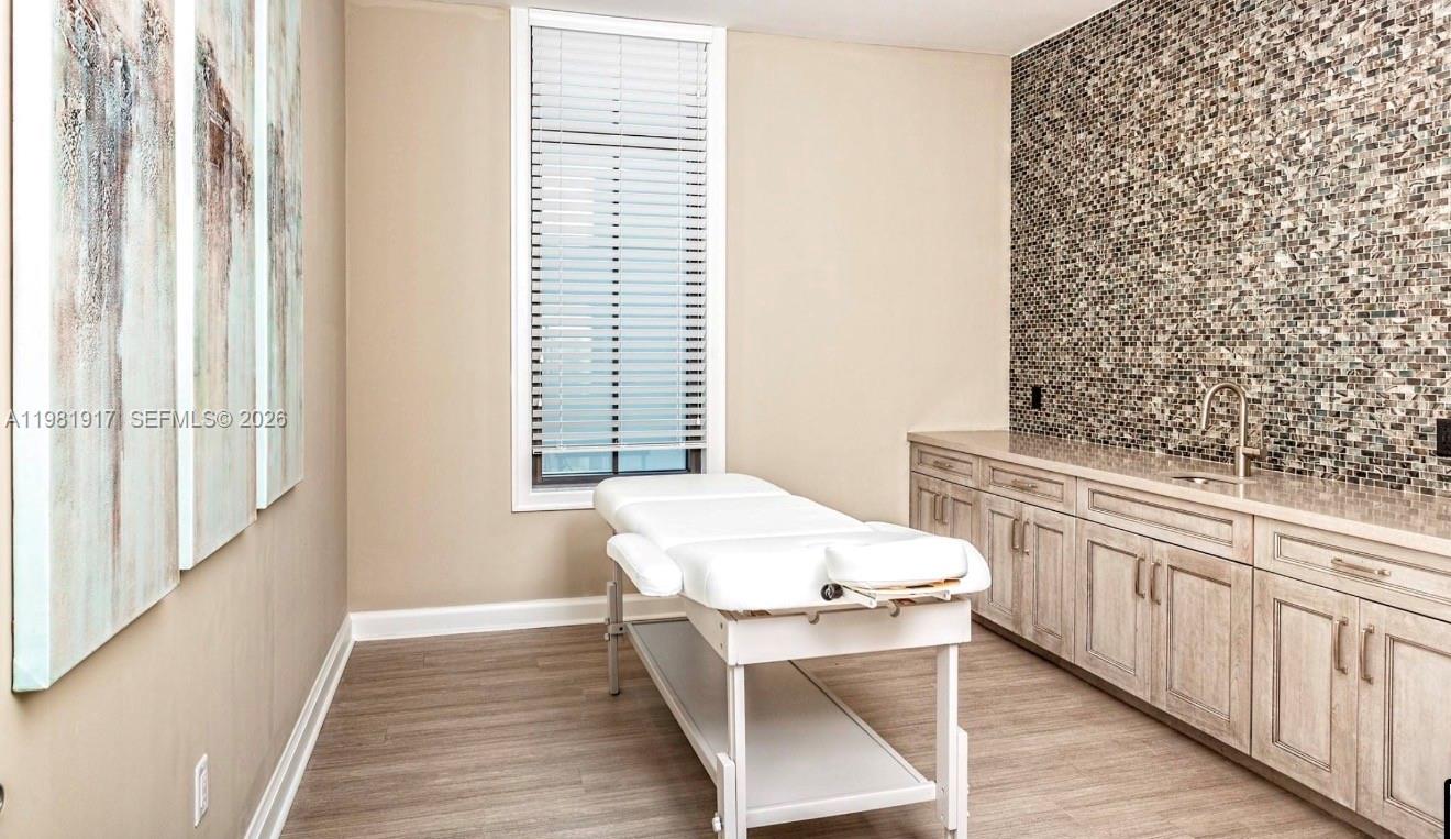 PARKLAND ROYALE - Residential