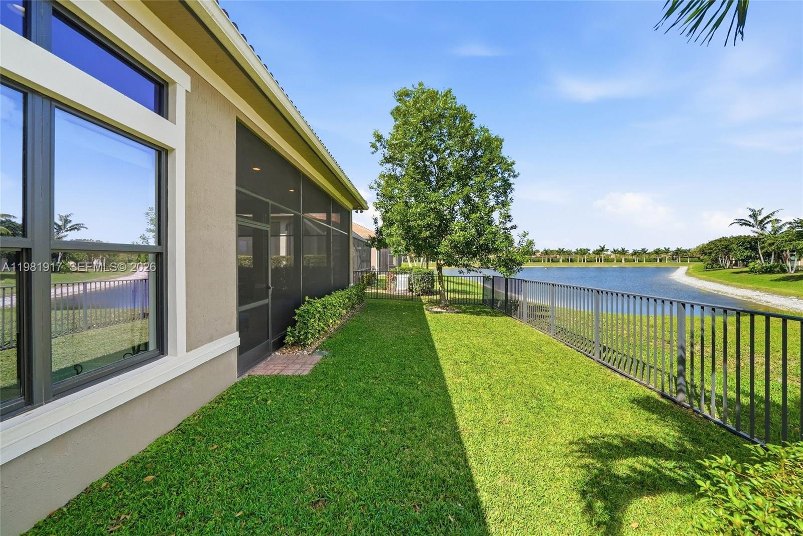 PARKLAND ROYALE - Residential