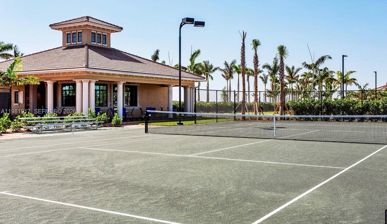 PARKLAND ROYALE - Residential