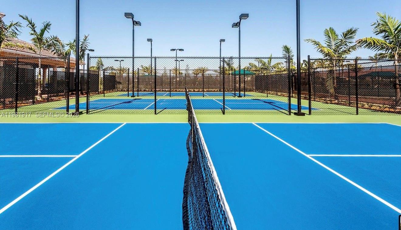 PARKLAND ROYALE - Residential