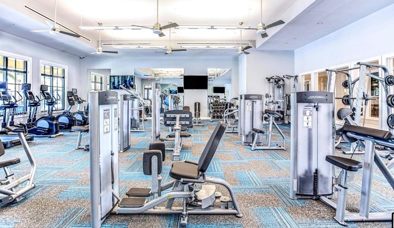 PARKLAND ROYALE - Residential