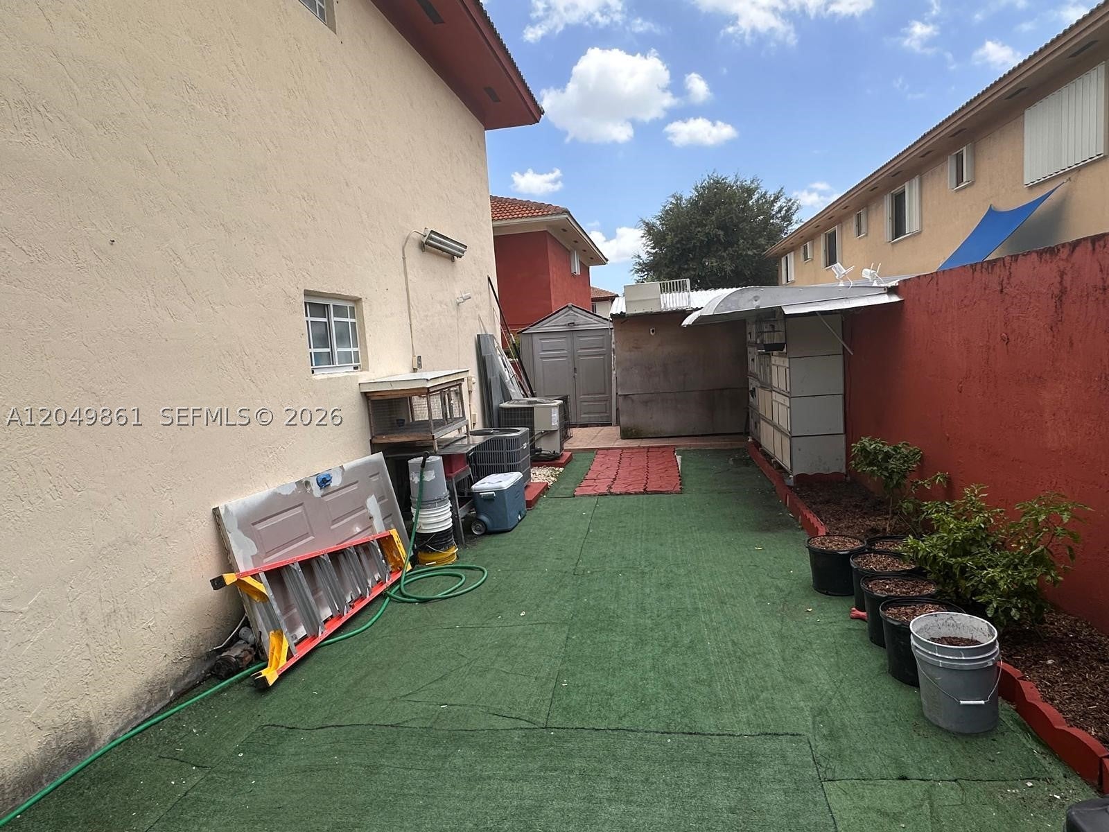 11053 W Okeechobee Rd 102