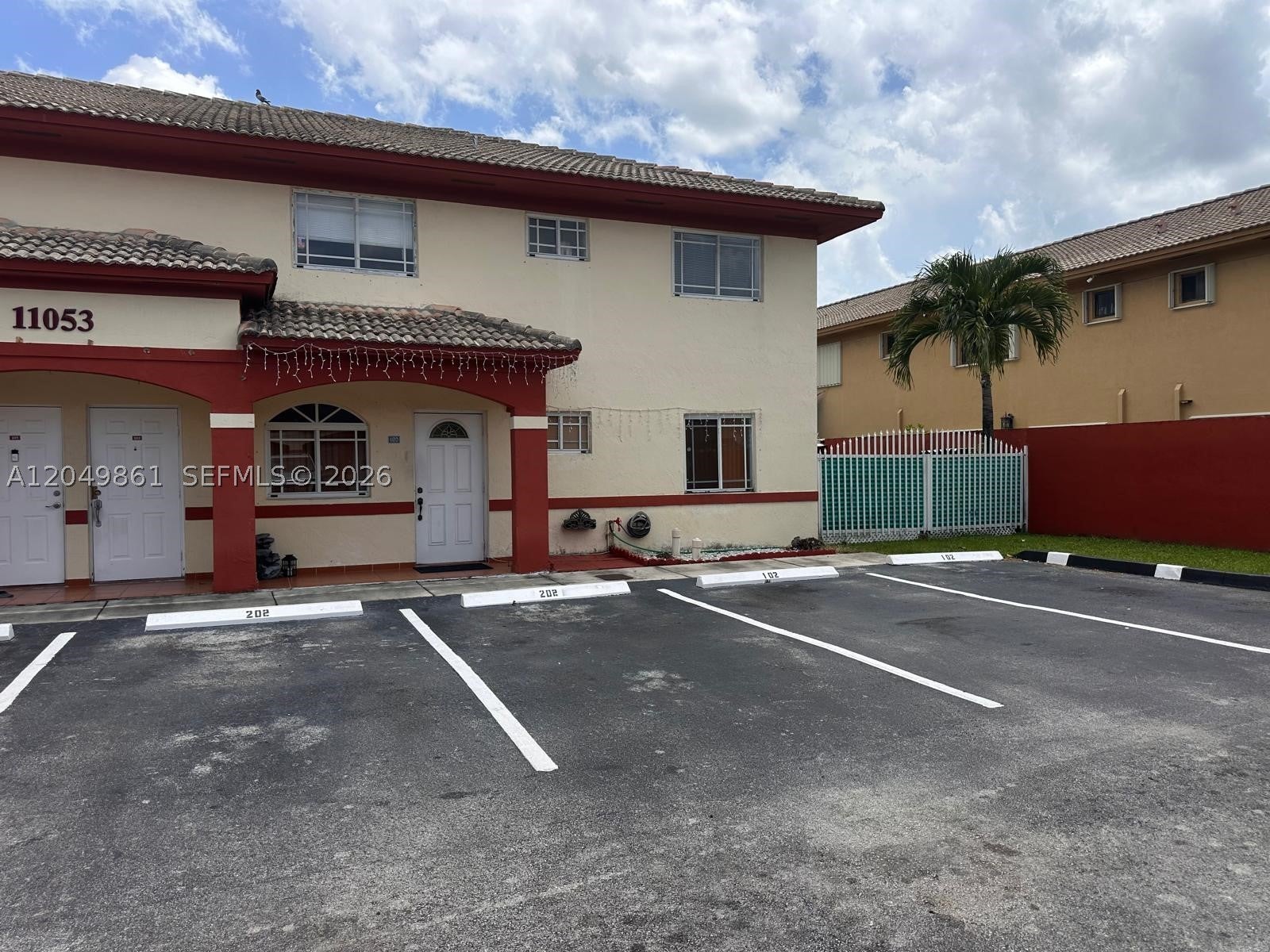 11053 W Okeechobee Rd 102