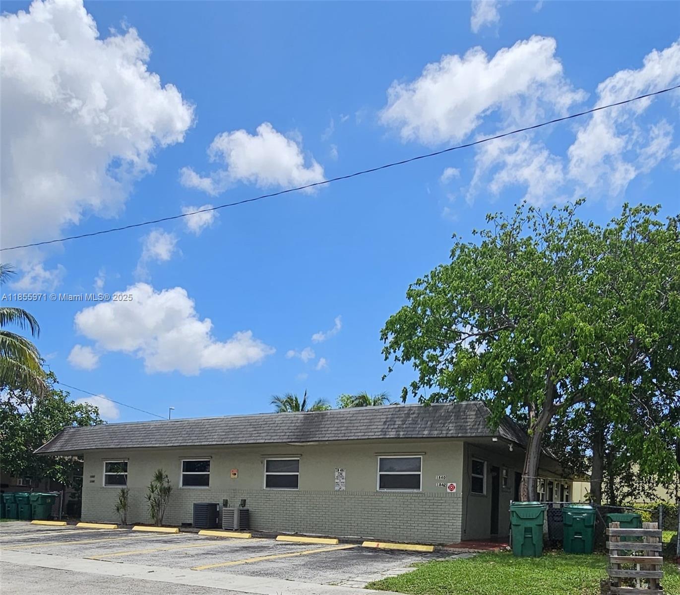 1840 NW 52nd Ave