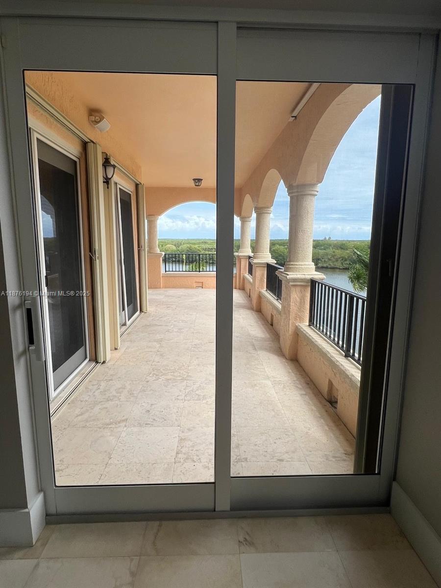 DEERING BAY CONDO II - Residential