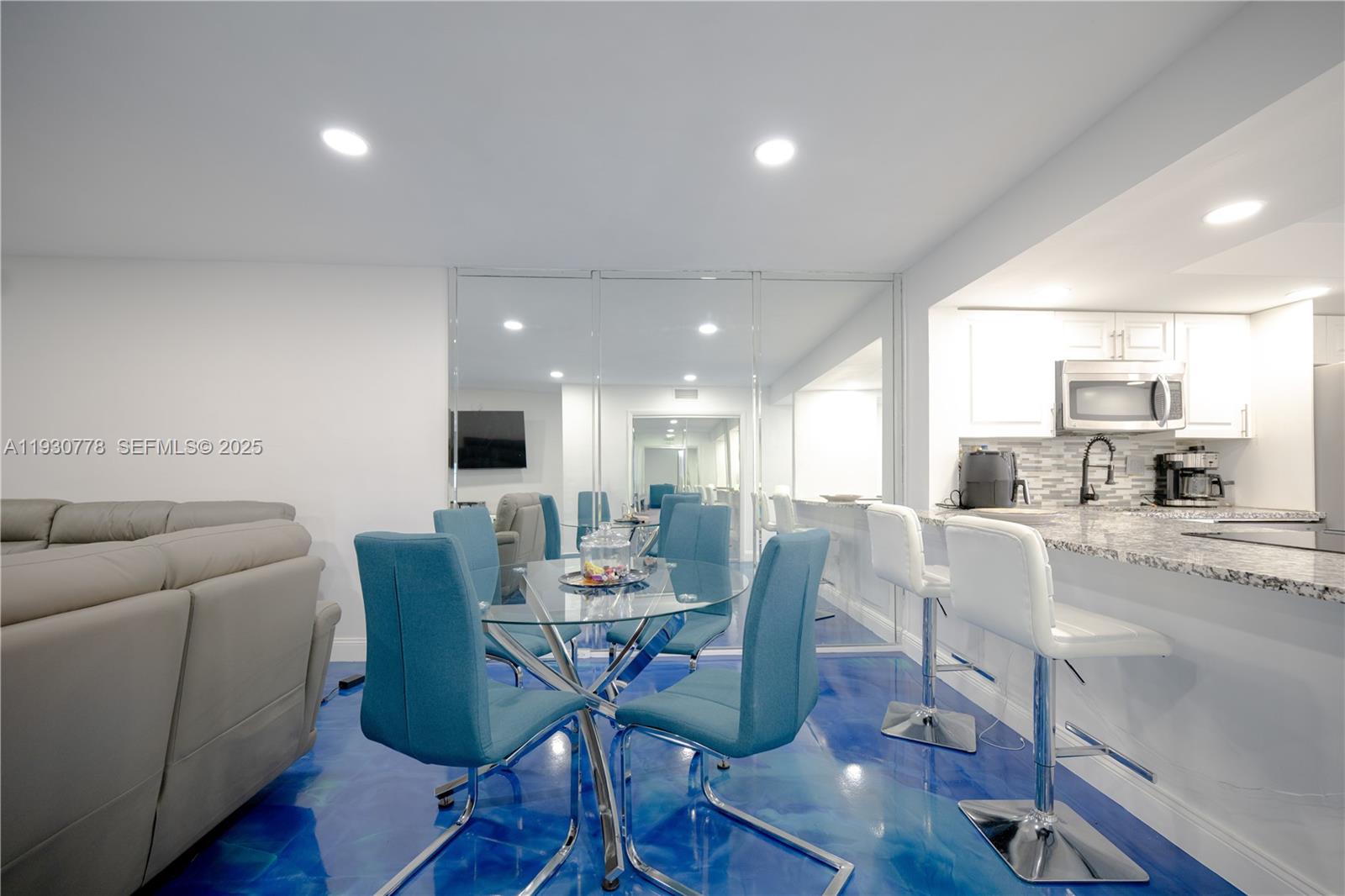 SECOND MOORINGS CONDO - Residential