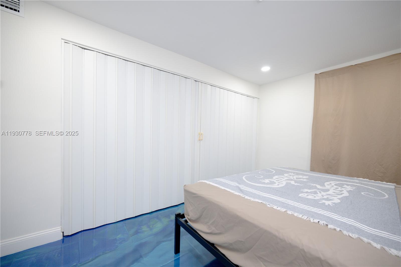 SECOND MOORINGS CONDO - Residential