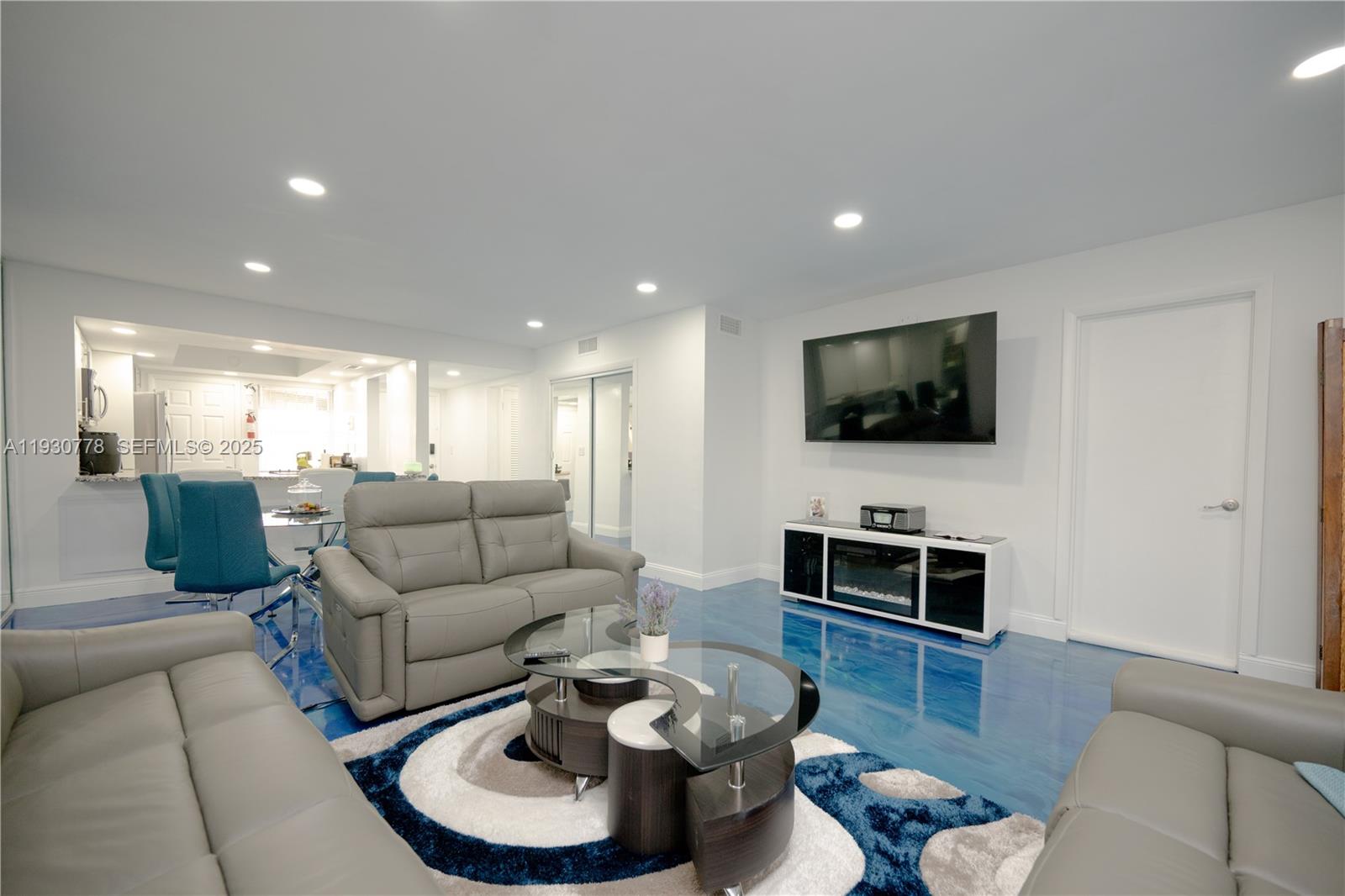 SECOND MOORINGS CONDO - Residential