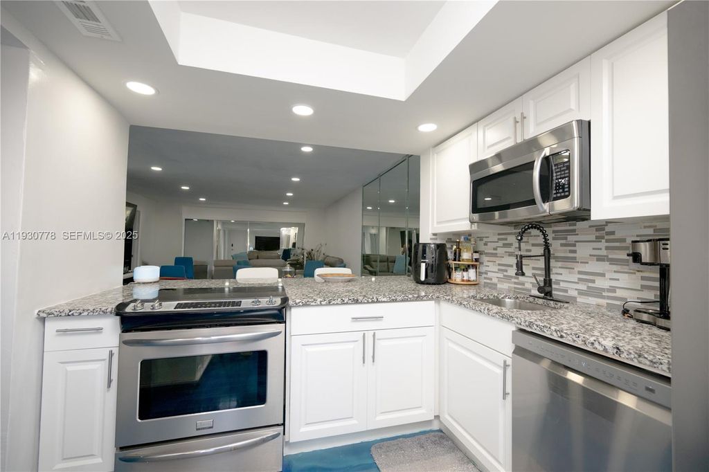 Photo of 1551 NE Miami Gardens Dr #225, Miami, FL 33179 (MLS # A11930778)