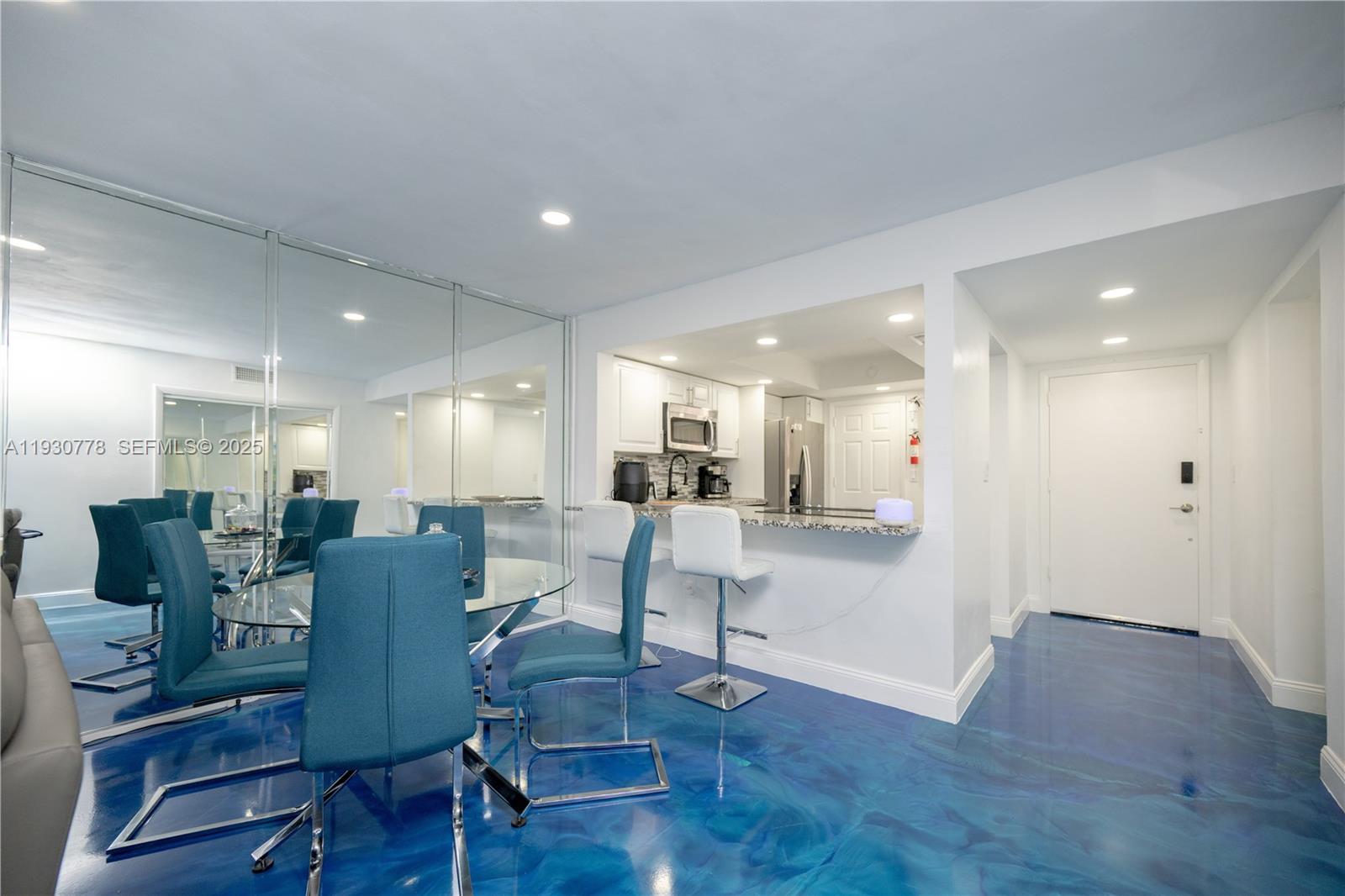 SECOND MOORINGS CONDO - Residential