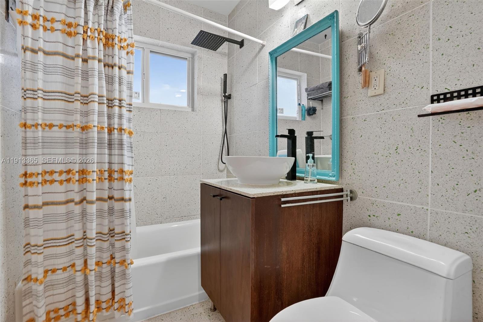 W MIAMI SHORES SEC B - Residential