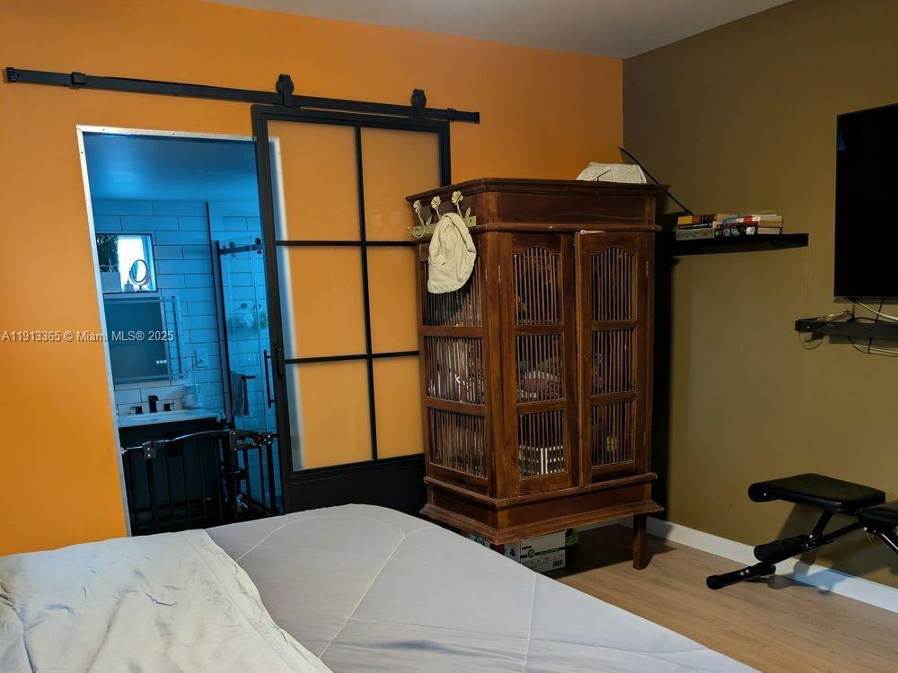 W MIAMI SHORES SEC B - Residential