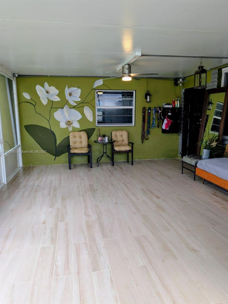 W MIAMI SHORES SEC B - Residential