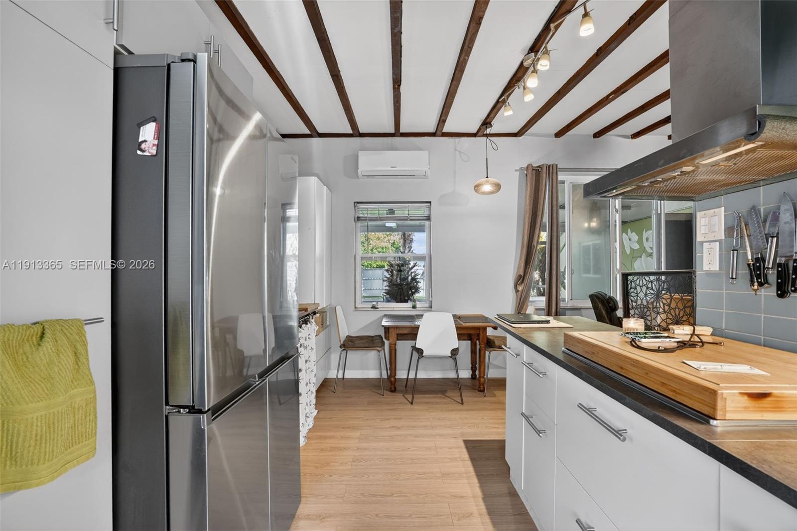 W MIAMI SHORES SEC B - Residential