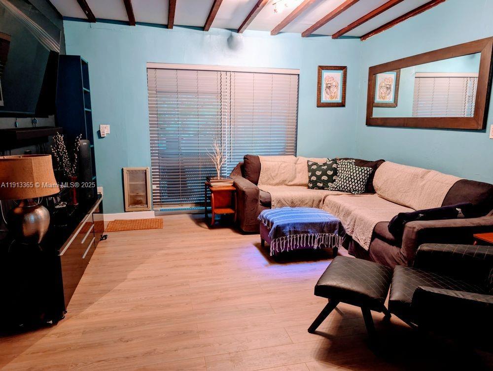 W MIAMI SHORES SEC B - Residential