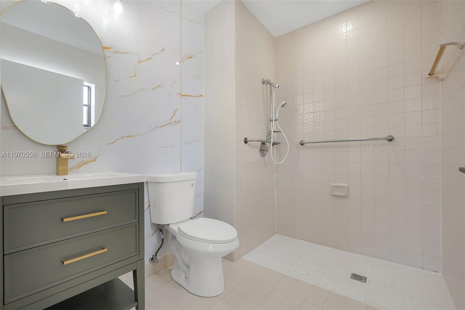 TWIN LAKES HOMES SEC 4 - Residential