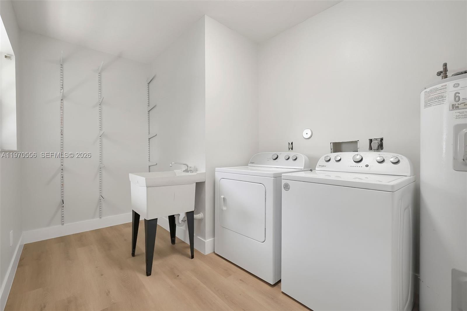 TWIN LAKES HOMES SEC 4 - Residential