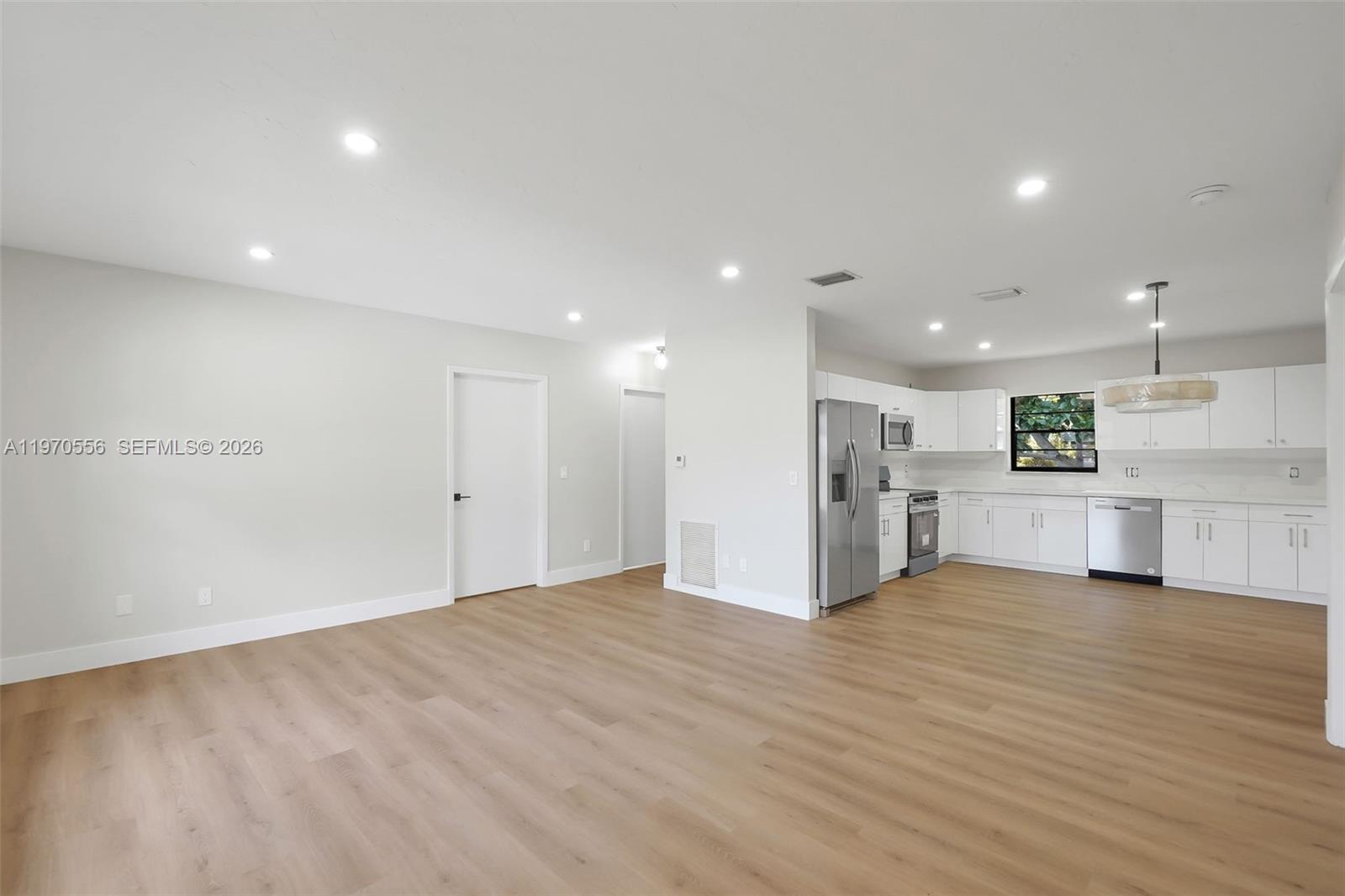 TWIN LAKES HOMES SEC 4 - Residential