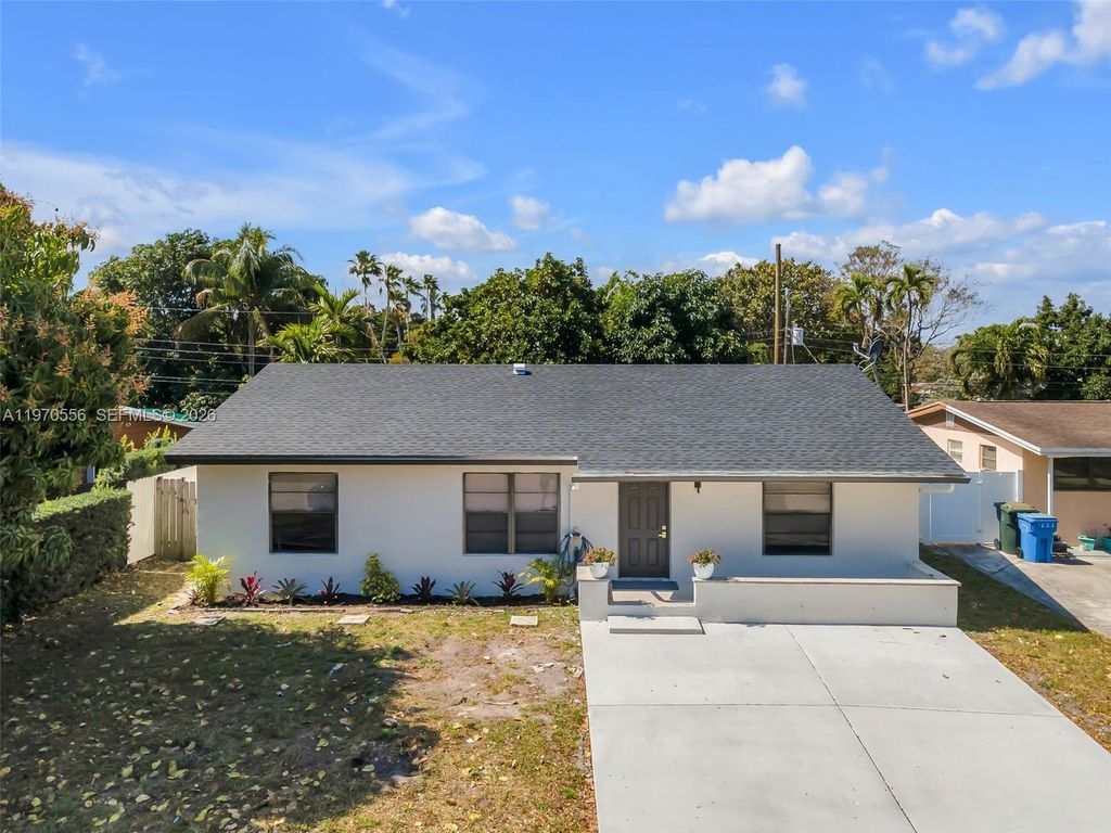Photo of 4141 NW 16th Ave, Oakland Park, FL 33309 (MLS # A11970556)