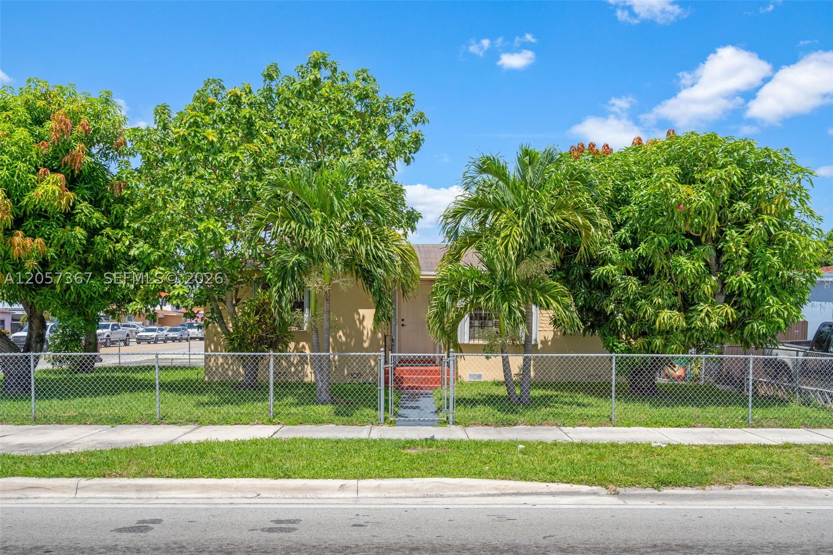 3220 E 8th Ave