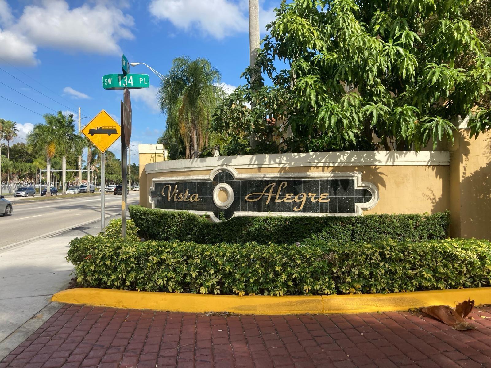 VISTA ALEGRE TOWNHOMES VI - Residential Lease