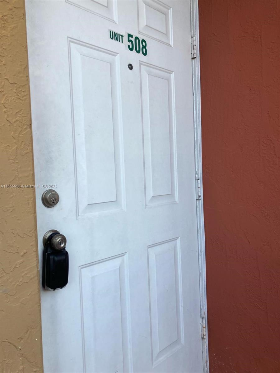 VISTA ALEGRE TOWNHOMES VI - Residential Lease