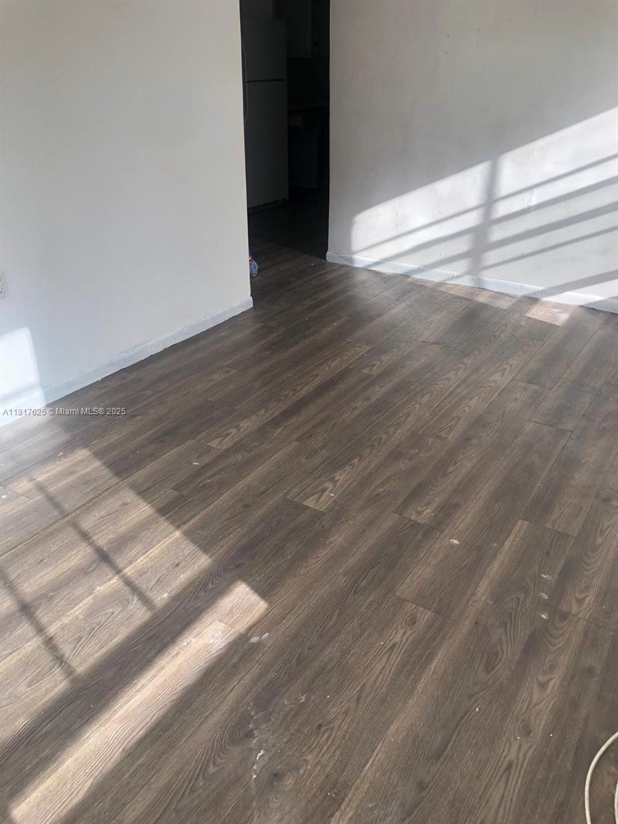 NORTH HOLLYWOOD - Residential Lease