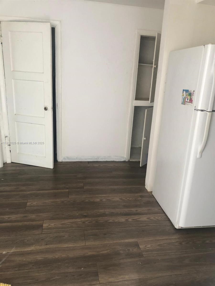 NORTH HOLLYWOOD - Residential Lease