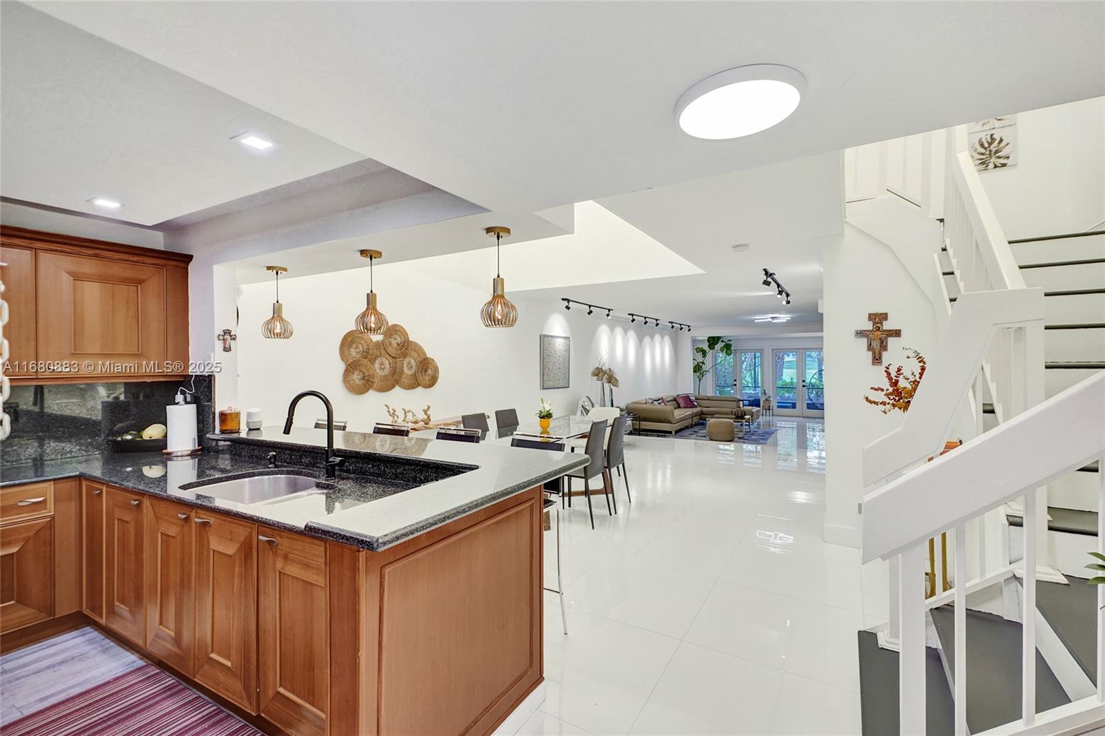 20412 NE 34th Ct 19