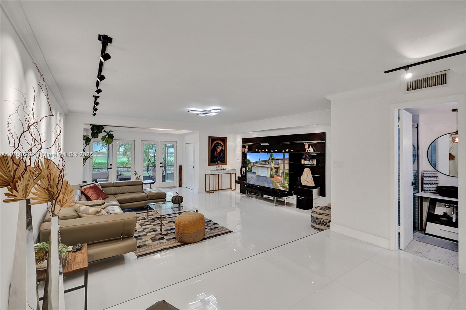 20412 NE 34th Ct 19