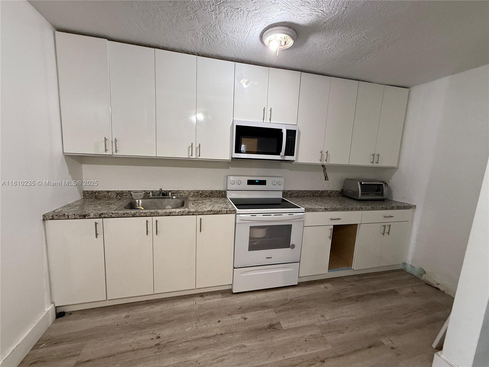 Rental Property at 2962 Nw 46th St, Miami, Broward County, Florida - Bedrooms: 2 
Bathrooms: 1  - $2,500 MO.